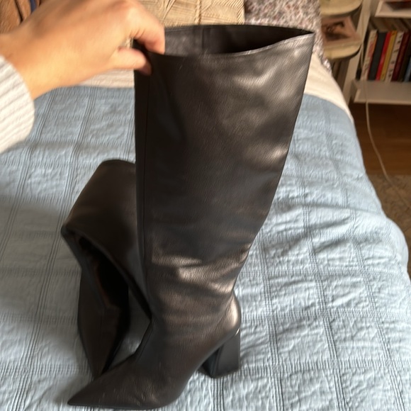 Rag & Bone. Elegant, knee high boots with pointed toe and stable heel. - Picture 6 of 8